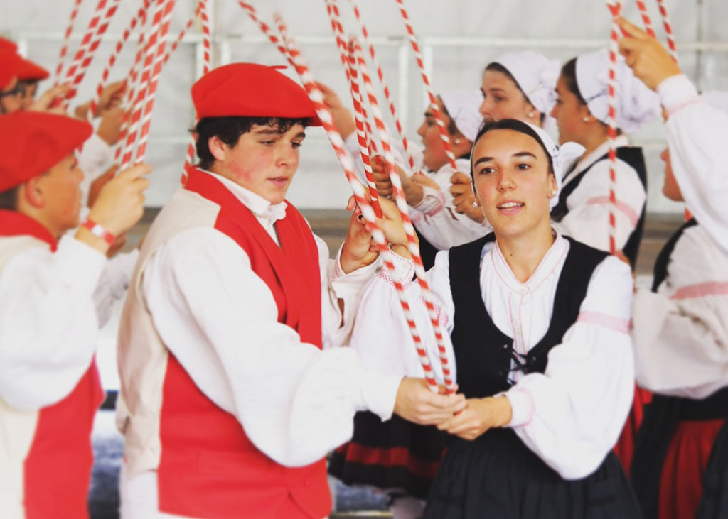 Tappa 07, danze tradizionali basche a Guernika