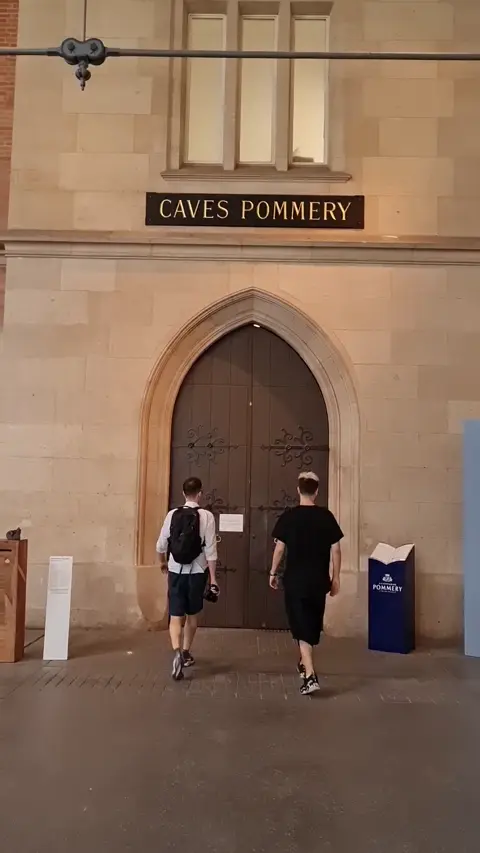 L'ingresso alla cantine del Domaine Pommery